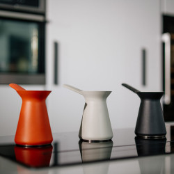 OTTO - Nowoczesny dzbanek do kawy po turecku (czarny)