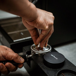 La Pavoni Leveler – Profesjonalny dystrybutor kawy (czarny)