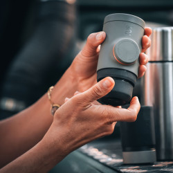 Podróżny ekspres do kawy Wacaco MiniPresso GR2 - kawa mielona