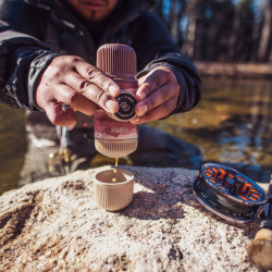 Wacaco Nanopresso (fall break) + twarde pudełko