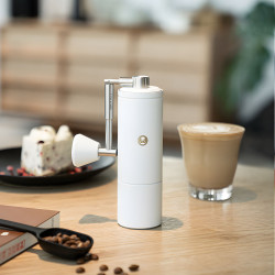 Timemore Chestnut C5 PRO (biały) – młynek do kawy