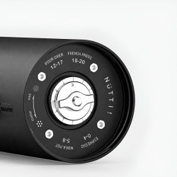 Timemore × Nuttii OX Lite – przenośny elektryczny młynek do kawy (czarny)